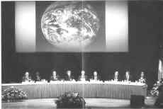 Global Panel Pleniary Session.jpg (285971 bytes)
